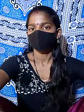 Snapshot of Itz_Aisha__ chatting on May 13, 2026, 5:49 am Itz Aisha online show from May 13, 2026, 5:49 am