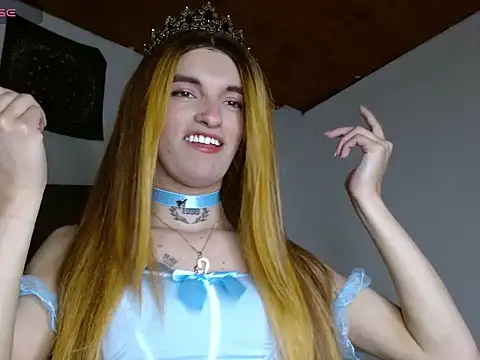 Snapshot of Scarlett_crastrawberry chatting on May 19, 2026, 10:32 am Scarlett crastrawberry online show from May 19, 2026, 10:32 am