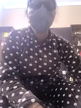 Snapshot of Lovely_Tannu chatting on November 29, 2025, 11:02 am Lovely Tannu online show from November 29, 2025, 11:02 am