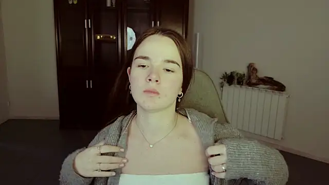 May Bloom online show from December 5, 2025, 5:16 am