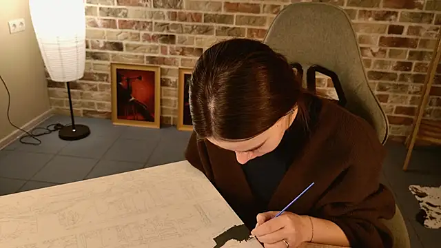 May Bloom online show from December 16, 2025, 5:12 am