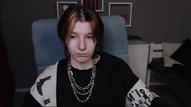 guitarandangell online show from February 9, 2026, 5:11 am