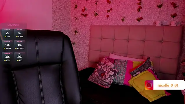 Snapshot of amelia_ferrerx chatting on November 23, 2025, 4:23 am amelia ferrerx online show from November 23, 2025, 4:23 am