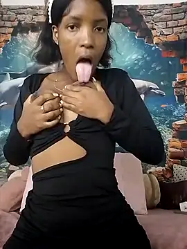 Snapshot of AfricanBarbiee69 chatting on June 19, 2026, 1:37 pm AfricanBarbiee69 online show from June 19, 2026, 1:37 pm