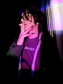 A Skyy online show from February 26, 2026, 11:15 pm