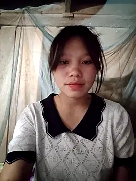 linh-miu99 online show from February 26, 2026, 1:32 pm