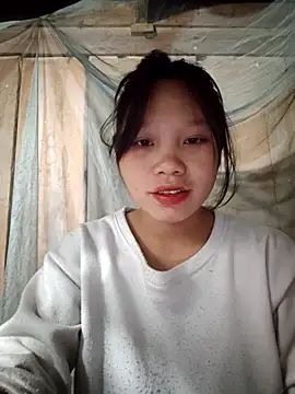 linh-miu99 online show from March 8, 2026, 2:21 pm