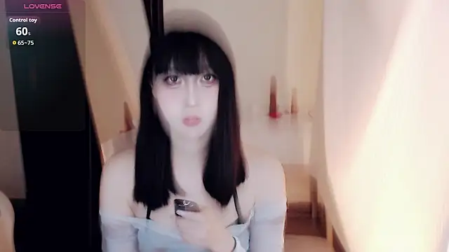 Snapshot of Xiaowen-wen chatting on October 21, 2025, 2:51 pm Xiaowen-wen online show from October 21, 2025, 2:51 pm
