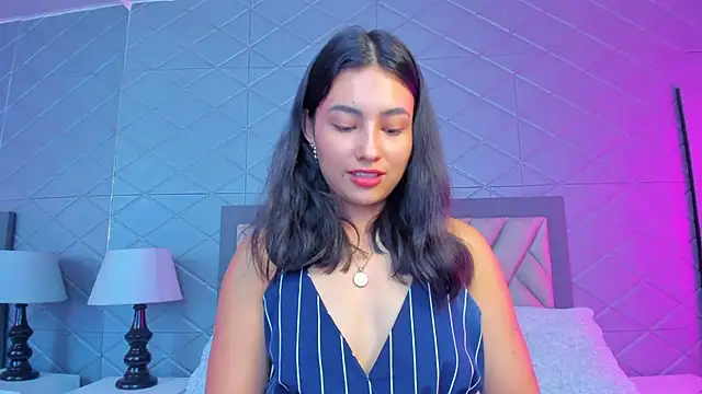 ViolettRouse online show from February 11, 2026, 3:39 pm