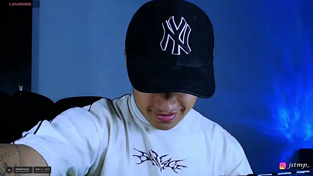 Snapshot of jhon_mendoza_ chatting on November 6, 2025, 4:46 am jhon mendoza online show from November 6, 2025, 4:46 am