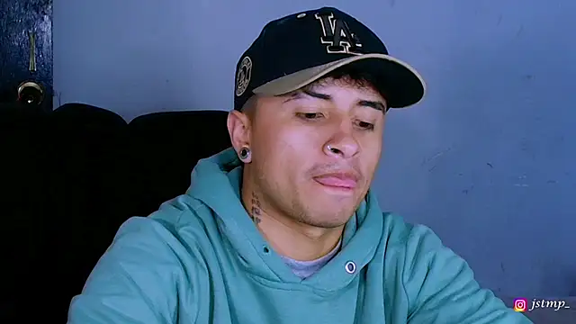 Snapshot of jhon_mendoza_ chatting on November 13, 2025, 6:07 pm jhon mendoza online show from November 13, 2025, 6:07 pm