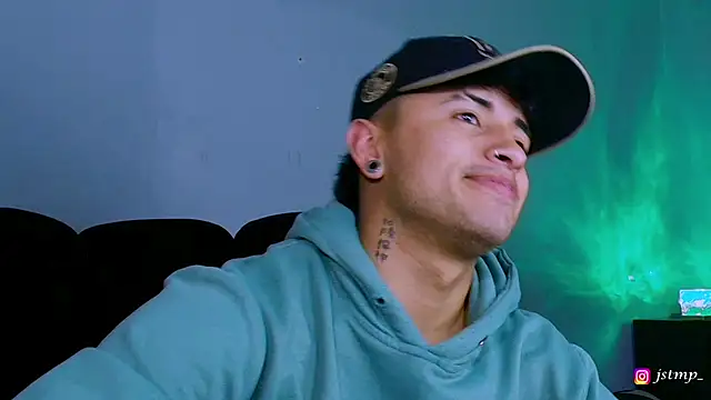 Snapshot of jhon_mendoza_ chatting on November 14, 2025, 6:45 am jhon mendoza online show from November 14, 2025, 6:45 am