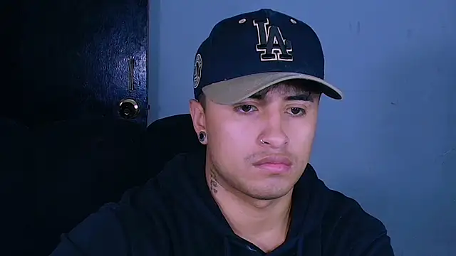 Snapshot of jhon_mendoza_ chatting on November 20, 2025, 7:02 pm jhon mendoza online show from November 20, 2025, 7:02 pm