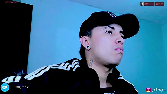 Snapshot of jhon_mendoza_ chatting on November 27, 2025, 3:30 am jhon mendoza online show from November 27, 2025, 3:30 am