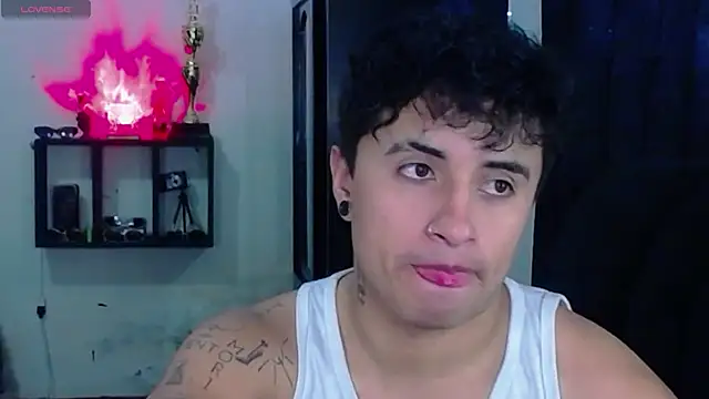 Snapshot of jhon_mendoza_ chatting on December 13, 2025, 7:53 pm jhon mendoza online show from December 13, 2025, 7:53 pm