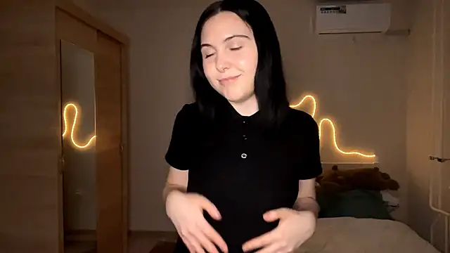 MyraLitterers online show from February 13, 2026, 4:36 pm