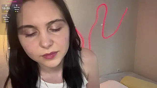 MyraLitterers online show from June 14, 2026, 4:20 pm