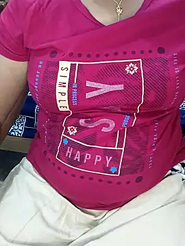 Snapshot of Tamil_Rani03 chatting on December 5, 2025, 4:03 pm Tamil Rani03 online show from December 5, 2025, 4:03 pm