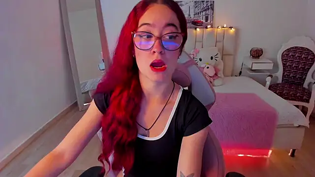 Snapshot of Amaraa_couper1 chatting on November 8, 2025, 3:18 am Amaraa couper1 online show from November 8, 2025, 3:18 am