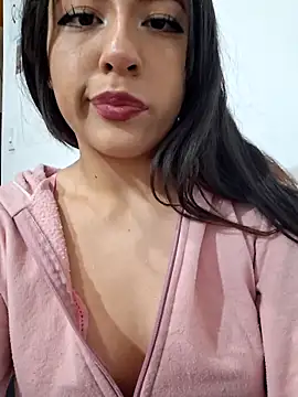 chloebrownn03 online show from October 30, 2025, 3:19 am