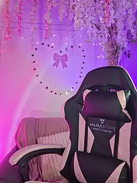 chloebrownn03 online show from February 19, 2026, 1:12 am