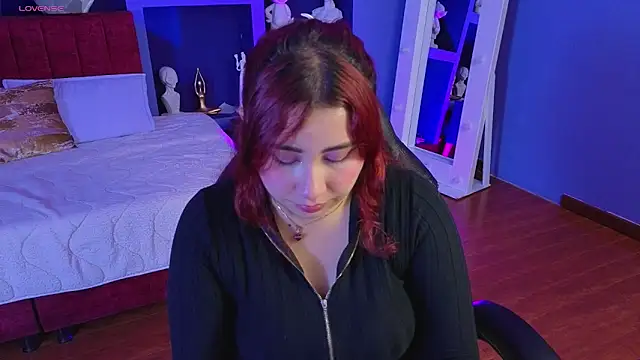 littlee red online show from March 3, 2026, 6:58 pm