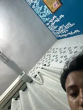 Snapshot of heenashai chatting on November 4, 2025, 5:56 pm heenashai online show from November 4, 2025, 5:56 pm