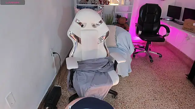 Snapshot of Dakota_jhons1 chatting on December 14, 2025, 5:13 am Dakota jhons1 online show from December 14, 2025, 5:13 am