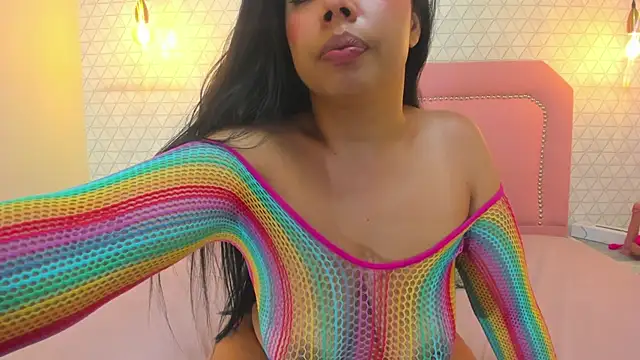 TAYLORMEYER1 online show from July 24, 2026, 3:37 am