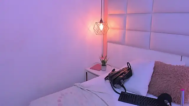 Sofia clk online show from January 12, 2026, 3:01 am