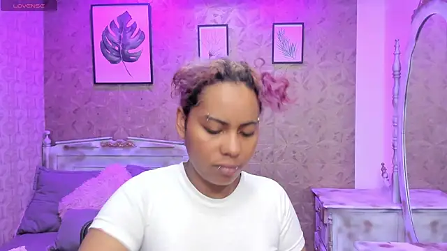 Sofia clk online show from June 25, 2026, 3:06 am
