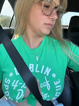 jvixen92 online show from March 17, 2026, 8:12 pm