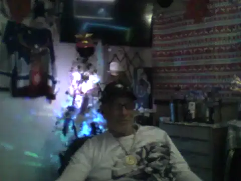 Snapshot of bigdaddyrooster chatting on December 22, 2025, 8:00 am bigdaddyrooster online show from December 22, 2025, 8:00 am