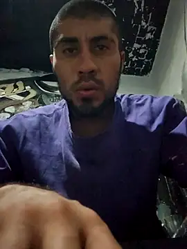 vergueo3 online show from November 25, 2025, 2:44 am