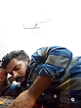 rahulsexyb online show from November 17, 2025, 10:54 am