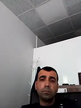 Snapshot of Bugattiveyron1 chatting on October 18, 2025, 11:44 am Bugattiveyron1 online show from October 18, 2025, 11:44 am