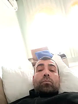 Snapshot of Bugattiveyron1 chatting on November 29, 2025, 12:30 pm Bugattiveyron1 online show from November 29, 2025, 12:30 pm