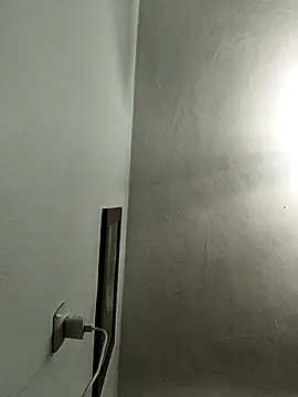 Snapshot of Bugattiveyron1 chatting on December 4, 2025, 9:45 pm Bugattiveyron1 online show from December 4, 2025, 9:45 pm