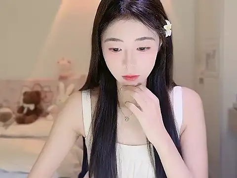 Snapshot of Onecutelittle chatting on October 24, 2025, 4:42 am Onecutelittle online show from October 24, 2025, 4:42 am