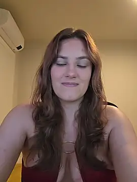 Snapshot of MiaRides19 chatting on July 13, 2026, 7:27 pm MiaRides19 online show from July 13, 2026, 7:27 pm