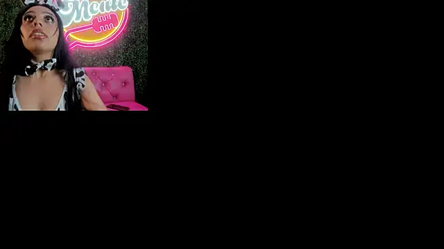 Snapshot of Sophia_Lagos chatting on October 22, 2025, 8:19 pm Sophia Lagos online show from October 22, 2025, 8:19 pm