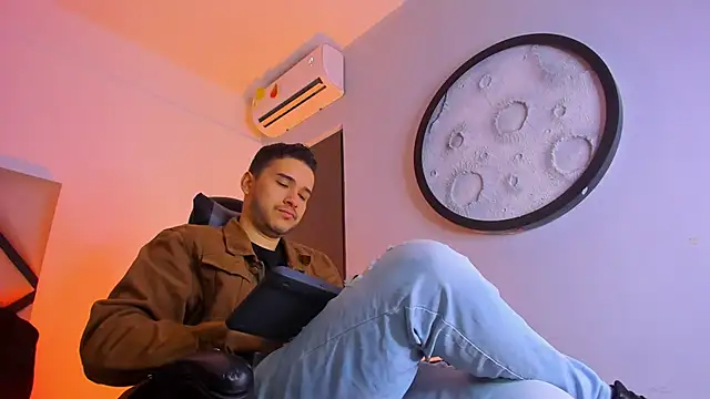 mike 257 online show from January 12, 2026, 11:59 am