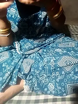Hot cauple indian online show from April 24, 2026, 7:22 am