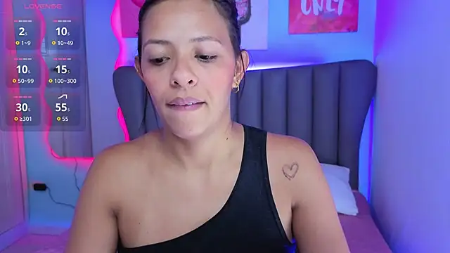 Snapshot of Aria_Russo chatting on June 3, 2026, 2:55 pm Aria Russo online show from June 3, 2026, 2:55 pm