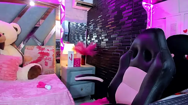 Snapshot of Scarlet_Reyes chatting on July 11, 2026, 7:49 pm Scarlet Reyes online show from July 11, 2026, 7:49 pm