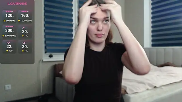 EmiliaRhodes online show from October 24, 2025, 8:27 pm