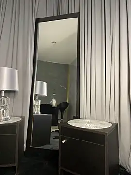 Sammy Sweet01 online show from November 6, 2025, 11:55 am