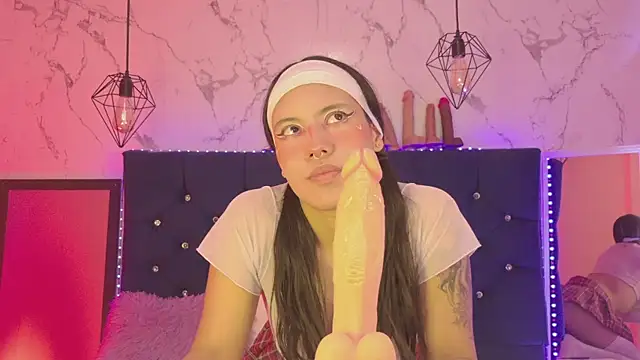 Dakotaa Johnson online show from May 31, 2026, 5:09 pm