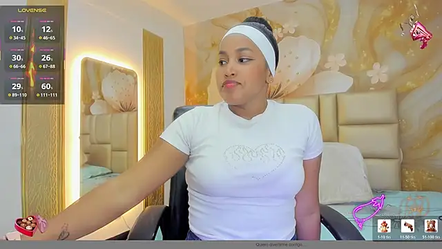 NahomiWalker  online show from February 12, 2026, 7:53 pm