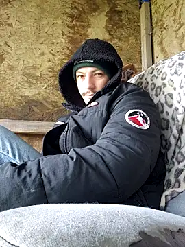 Snapshot of bbyxklaus chatting on November 25, 2025, 11:10 am bbyxklaus online show from November 25, 2025, 11:10 am